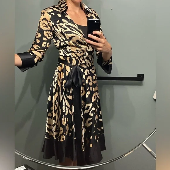 Zara 100% Silk Robe - Picture 3 of 11